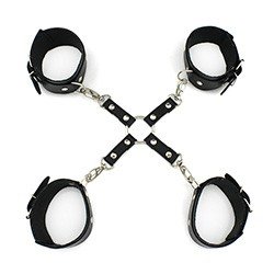 Kit Bondage 2: Algema e Tornozeleira em "X" com Mosquetão em Couro Sintético Preto